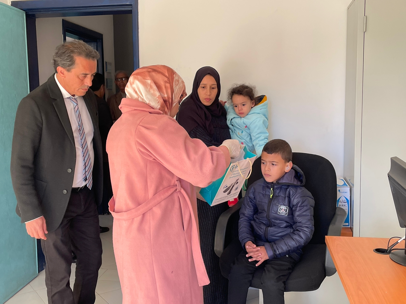 تنظيم حملة طبية خاصة بضعاف السمع بإبن جرير