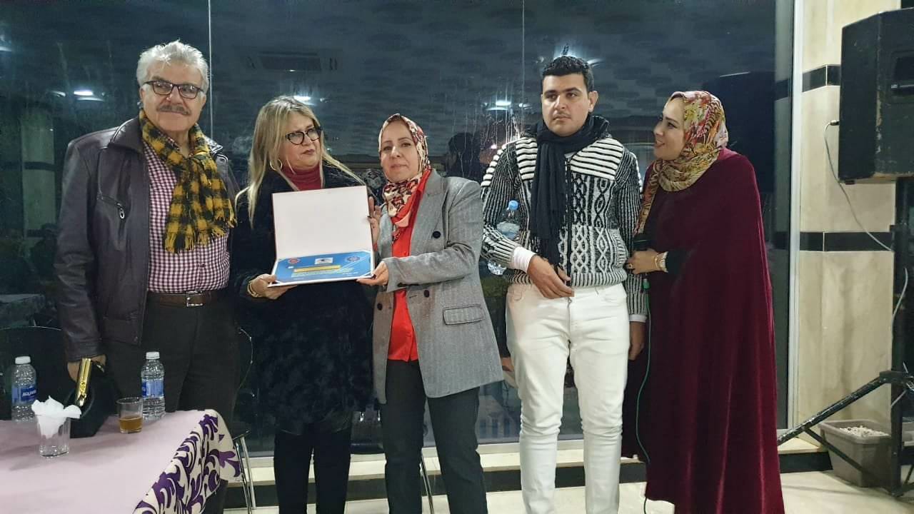 تكريمات وفقرات فنية في قافلة طبية تضامنية بالفقيه بنصالح