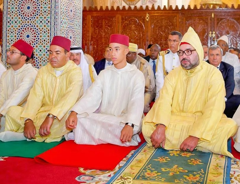 أمير المؤمنين يؤدي غدا السبت صلاة عيد الفطر المبارك بالمسجد المحمدي بمدينة الدار البيضاء (وزارة القصور الملكية والتشريفات والأوسمة)