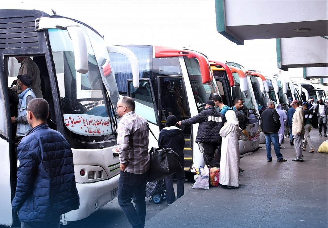 المحطة الطرقية لأولاد زيان بالدار البيضاء تسائل نفسها بأي حال عدت يا عيد