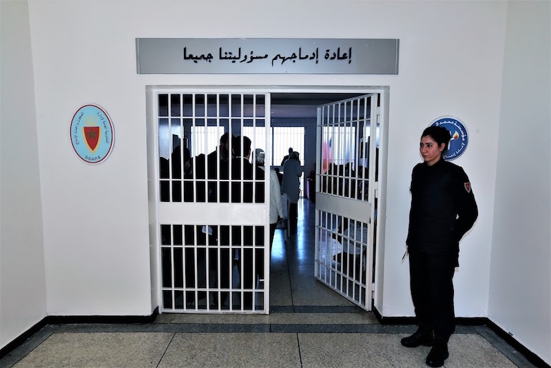 إدارة السجن المحلي بالرشيدية تنفي ادعاءات عائلة السجين (ح.م) بتعرضه لسوء المعاملة ووجود علاقات عداوة مع سجناء معه بالغرفة