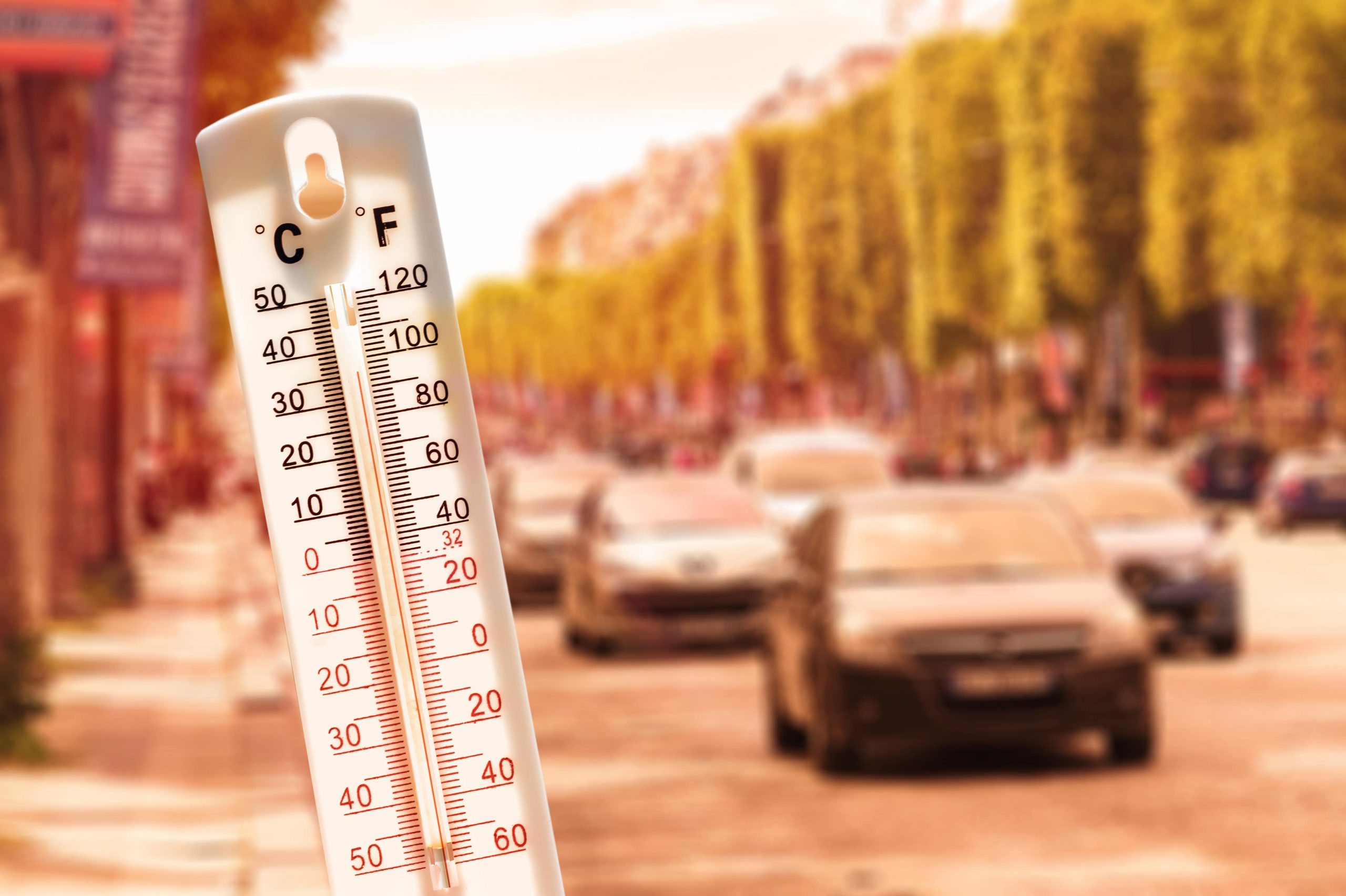 طقس الخميس .. إستمرار الأجواء الحارة بهذه المناطق من المملكة