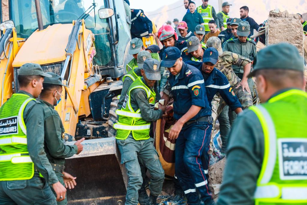 زلزال الحوز .. عدد الوفيات بلغ 2122 شخصا، وعدد الجرحى 2421 (حصيلة محينة)