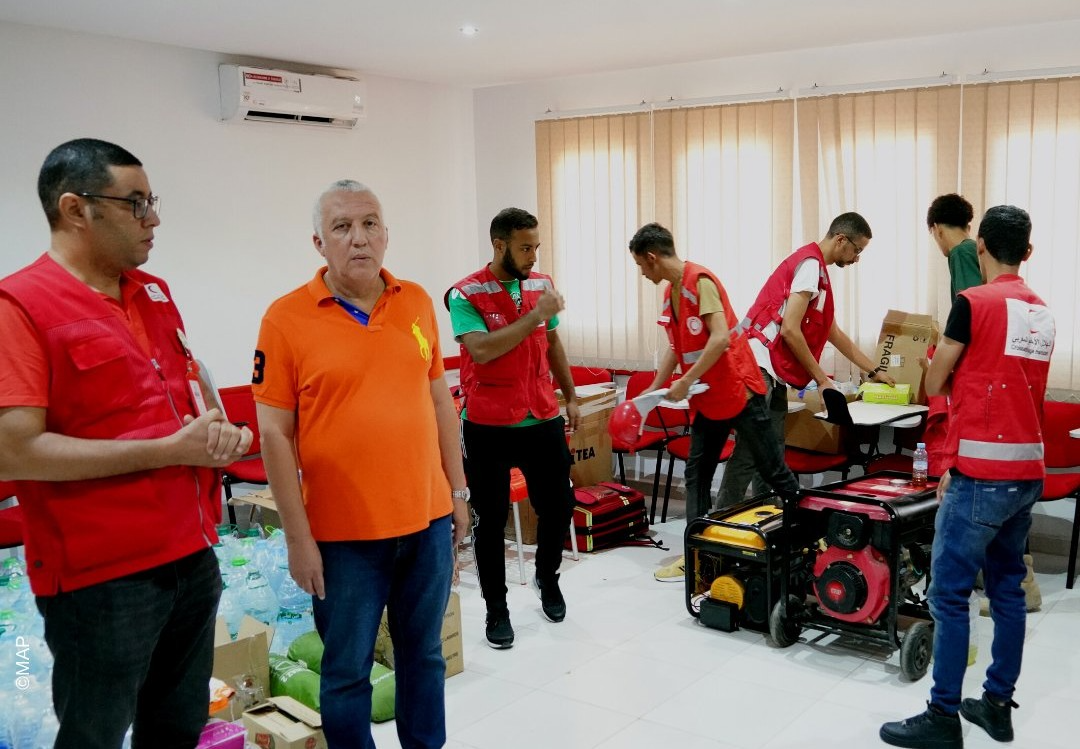 زلزال الحوز .. الهلال الأحمر المغربي يواصل تقديم الدعم والمساعدة للمناطق المتضررة