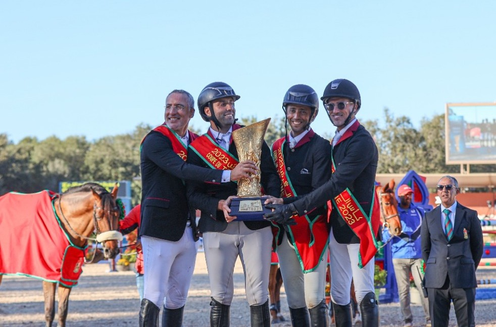 في ذكــرى 20 غشت … المــــلك يستحضر نفي جده السلطان الراحل