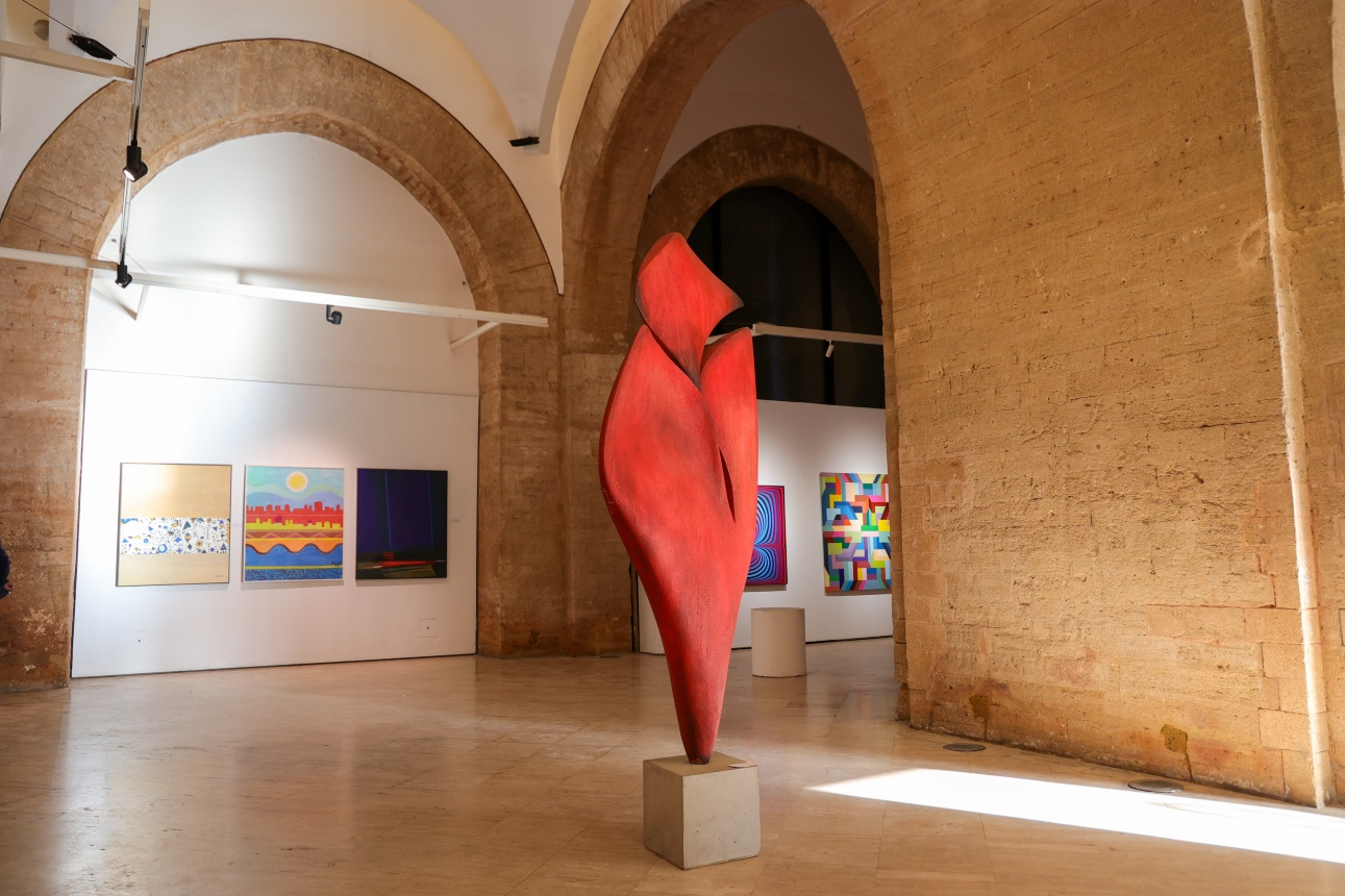 افتتاح فعاليات المعرض الوطني الكبير بالرباط .. محطة تأمل في ستة عقود من الإبداع التشكيلي المغربي