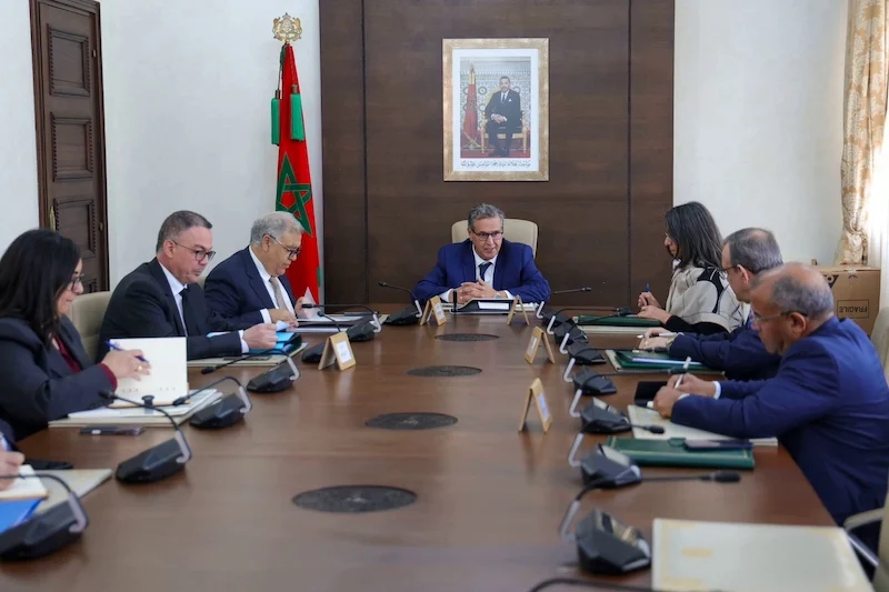 ارتفاع أسعار المحروقات .. الحكومة تطلق دعما استثنائيا لمهنيي قطاع النقل المهني للبضائع والأشخاص (بلاغ)