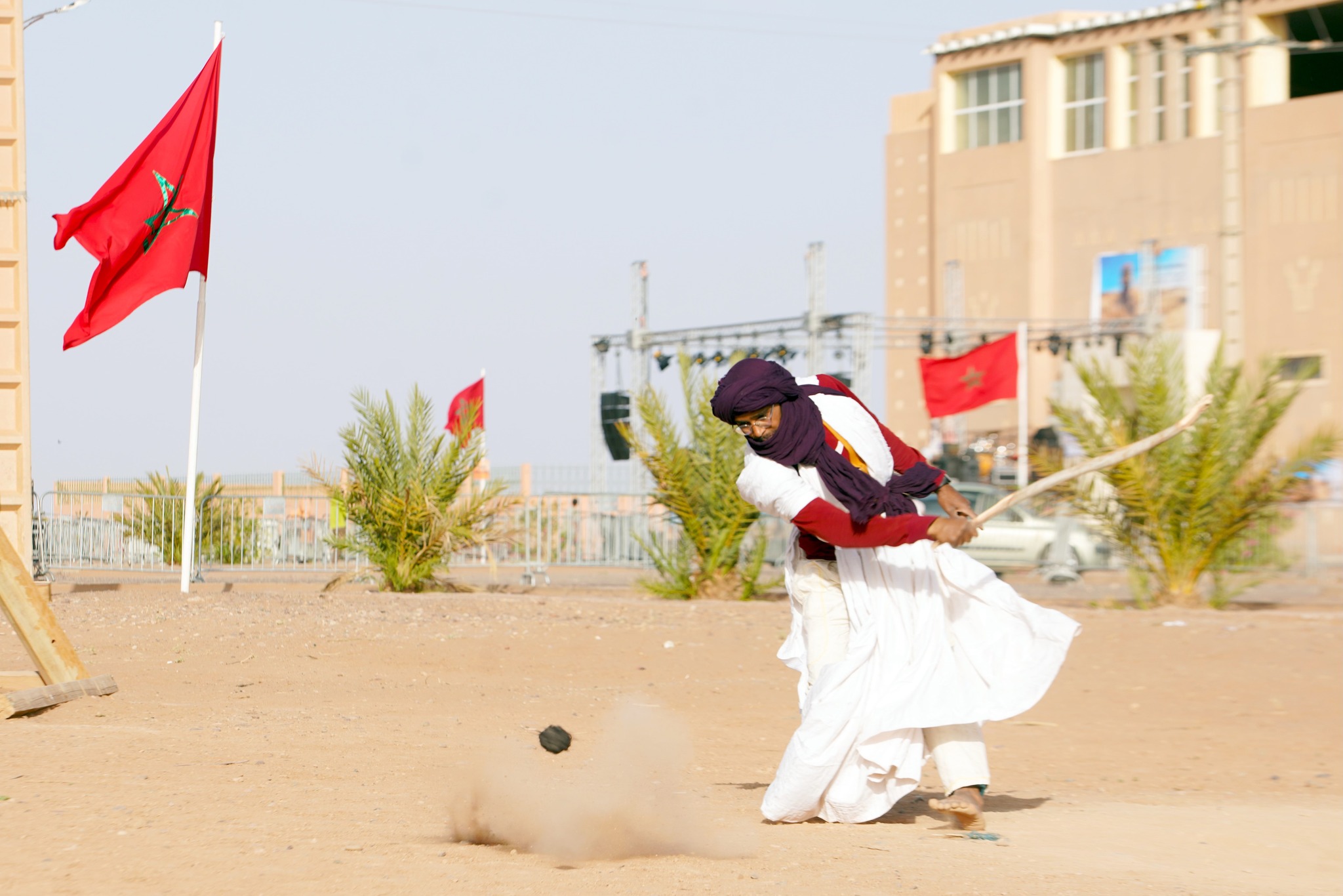 هوكي الرمال يثري فعاليات اليوم الثالث من المهرجان الدولي للرحل بمحاميد الغزلان