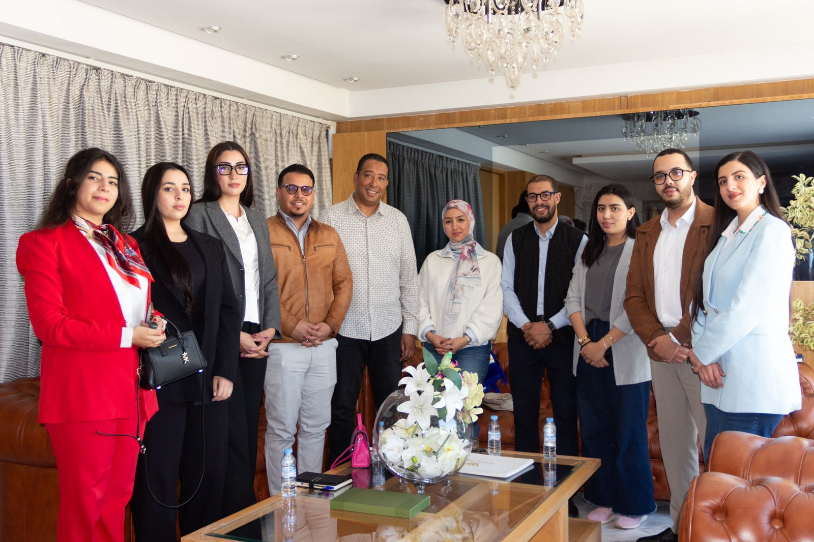 الجرار يحرث العقول بسكة الكفاءات .. عاصفة نخب تقتحم معترك الأصالة والمعاصرة بهندسة “حيدار” ومباركة “حنيش”